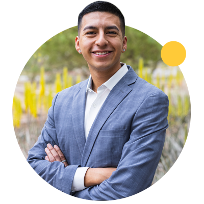 Portrait of Dean's Medalist Christopher Hernandez Salinas.
